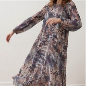 Aritzia daydreamer dress